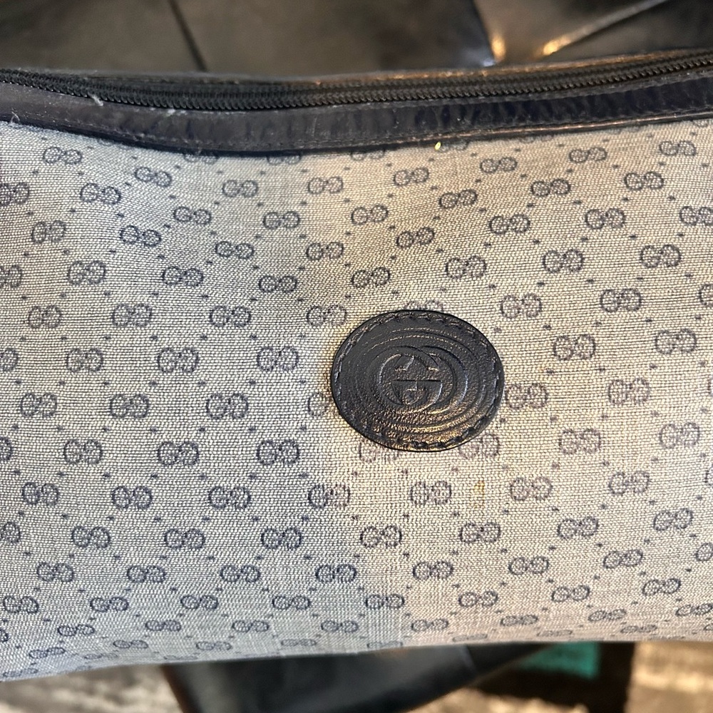 Chic Navy Blue and Gray Vintage Gucci GG monogram Crossbody Bag